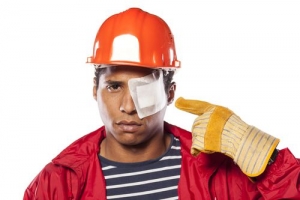 آسیب های متداول چشم و صورت در محیط های شغلی
